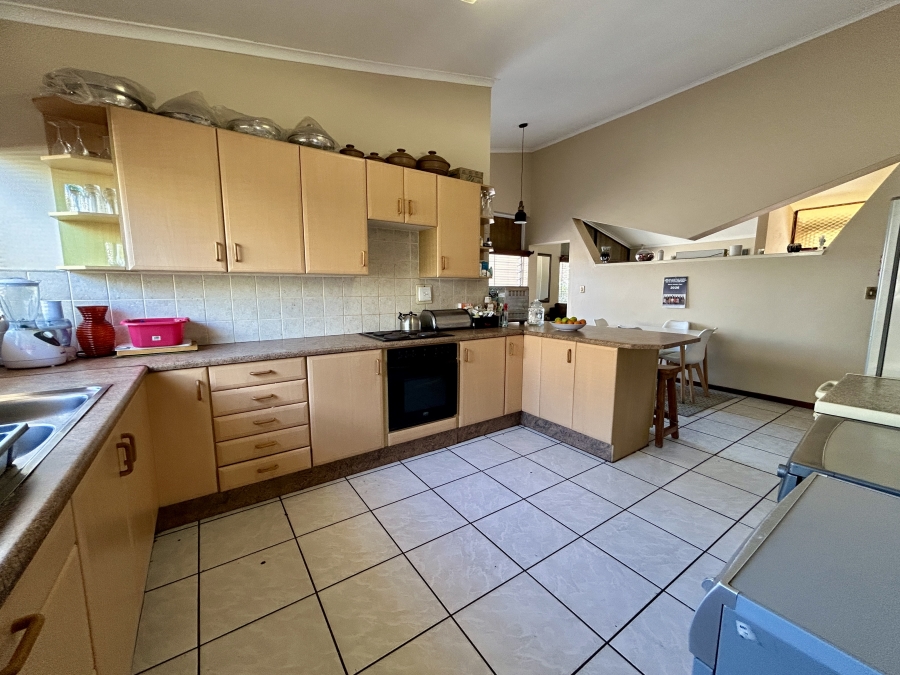 3 Bedroom Property for Sale in Churchill Estate Western Cape
